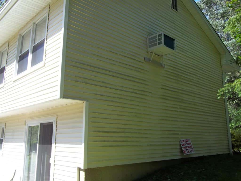 Housing, Siding &Amp; Roof Cleaning Pressure cleaning vinyl house Bedford NY before