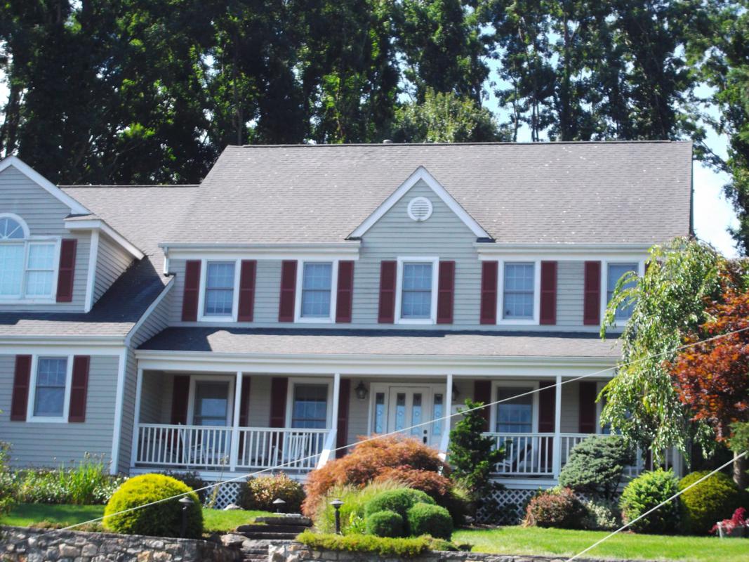 Dutchess County Roof Cleaning: Before And After dutchess-county-roof-cleaning-after